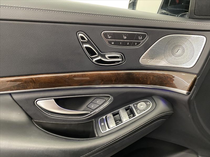 Mercedes-Benz Třídy S 2,9 4MATIC 210kW - fotka 17 z 34