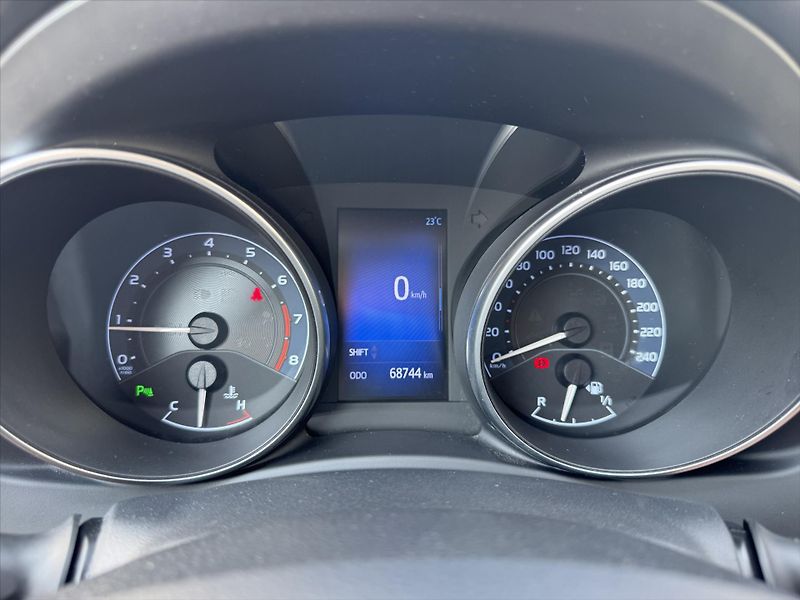 Toyota Auris 1,6 Active Trend - fotka 11 z 19