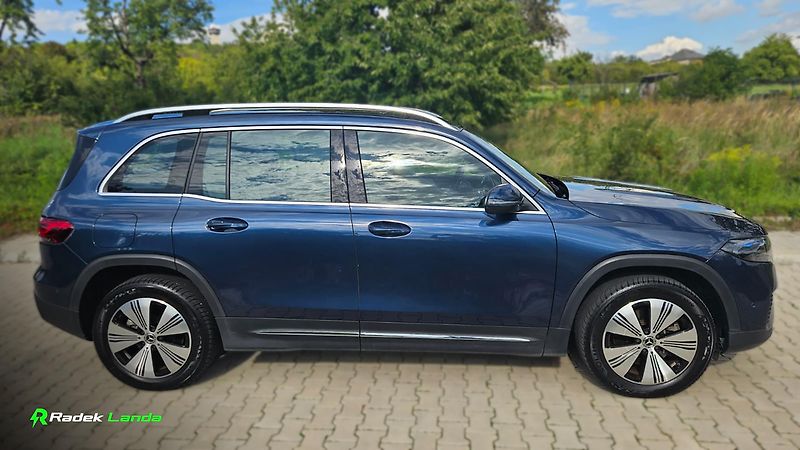Mercedes-Benz EQB (2023) EQB 250 | 7 míst, 66 kWh - fotka 8 z 15