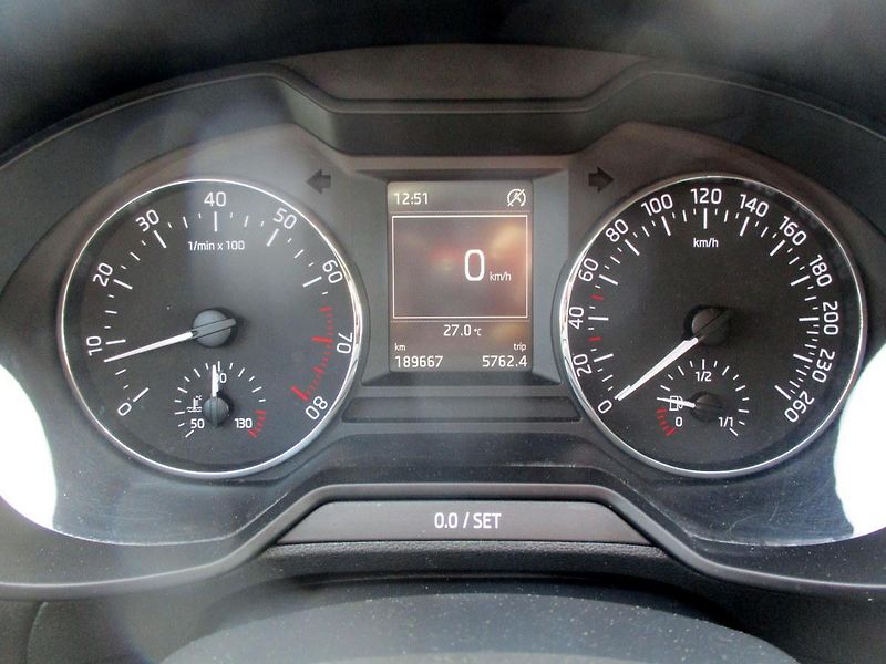 Škoda Octavia 1.4TSi 103kW*ELEGANCE*VÝHŘEV* - fotka 20 z 50
