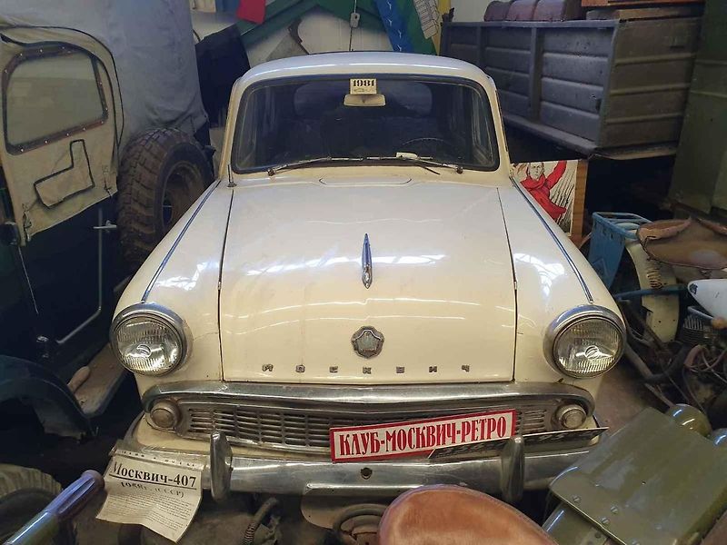 Řada aut čeká ještě na renovaci. A nebo také zůstanou v původním stavu.