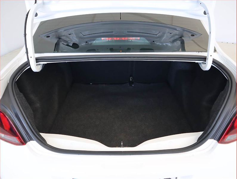 Peugeot 301 (2019) 1.2 PureTech, Serv.kniha - fotka 14 z 16