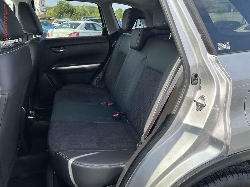 Suzuki Vitara (2020) 1.4 T, 1.maj,ČR, Elegance - fotka 10 z 18
