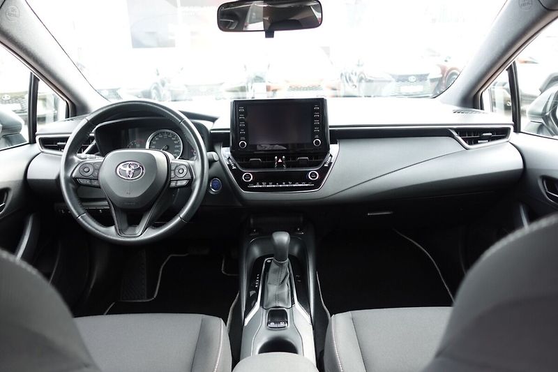 Toyota Corolla 1,8 HEV Active Business TS - fotka 15 z 28