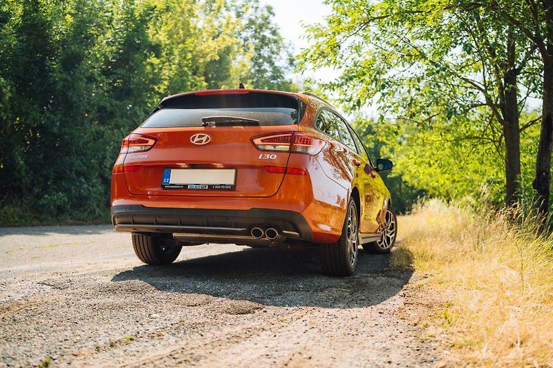 Hyundai i30 (2025) 1.0 T-GDI, N-LINE, DPH - fotka 6 z 26