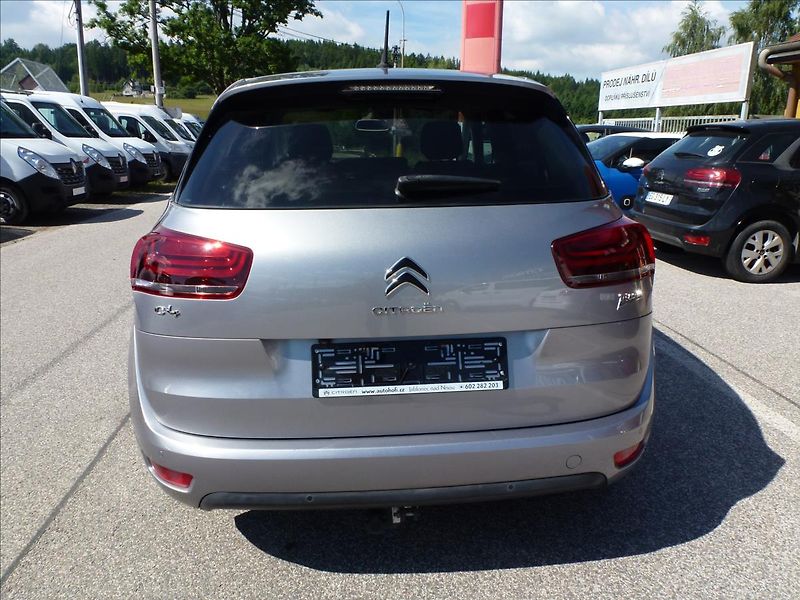 Citroën C4 Picasso 1,2 PureTech 130 6AUT  SpaceTo - fotka 11 z 54