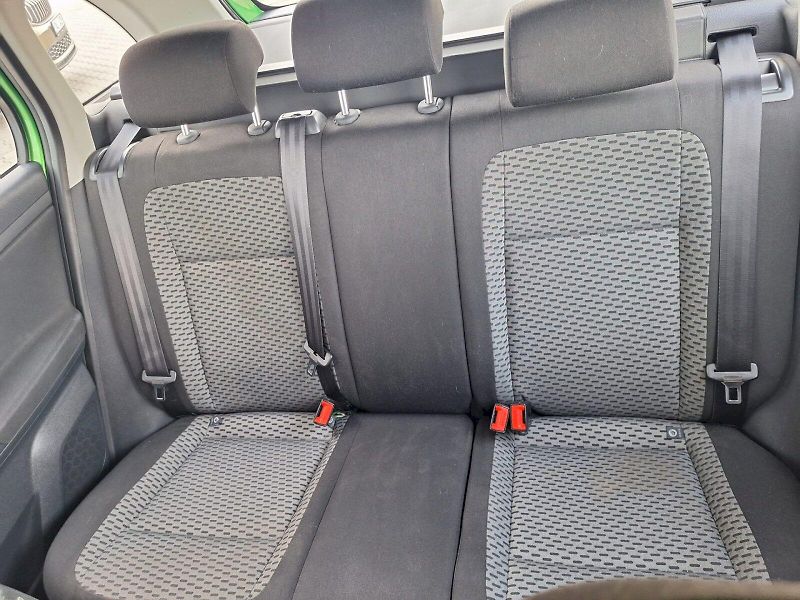 Škoda Fabia (2010) COMBI / 1.2 TSI / 63 kW / AMBI - fotka 25 z 29