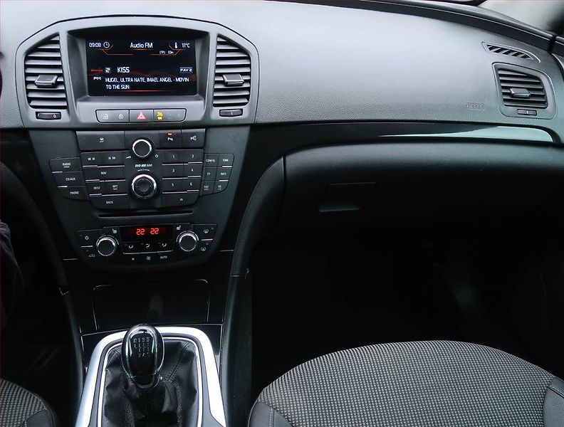Opel Insignia (2011) 2.0 CDTI, Serv.kniha, po STK - fotka 8 z 26