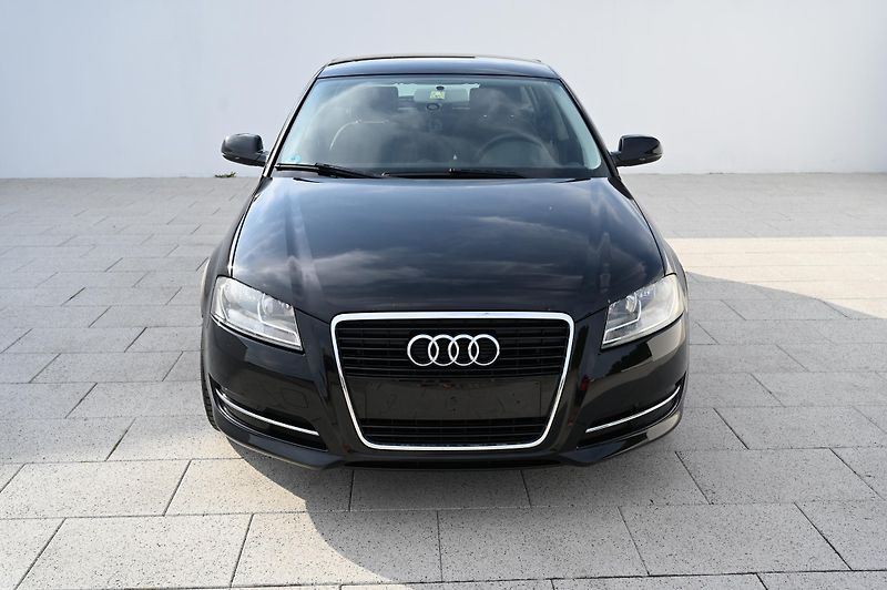 Audi A3 1.6MPI  75KW Sportback 6/2012 - fotka 2 z 26