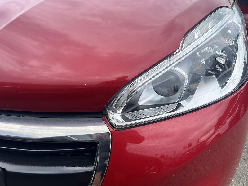Peugeot 208 1.2i KAMERA KLIMA PŮVOD ČR - fotka 37 z 41