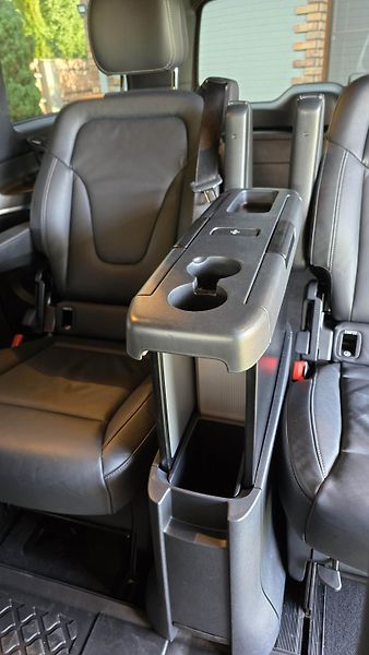 Mercedes-Benz Třídy V (2024) V 300 d 4MATIC EXCLUSIVE - fotka 5 z 49