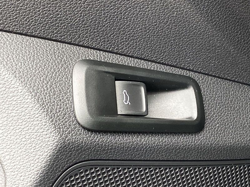 Škoda Kamiq (2022) 1.0 TSI Monte Carlo - fotka 12 z 36