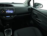 Toyota Yaris (2018) 1.5 Hybrid, Automat - náhled 8