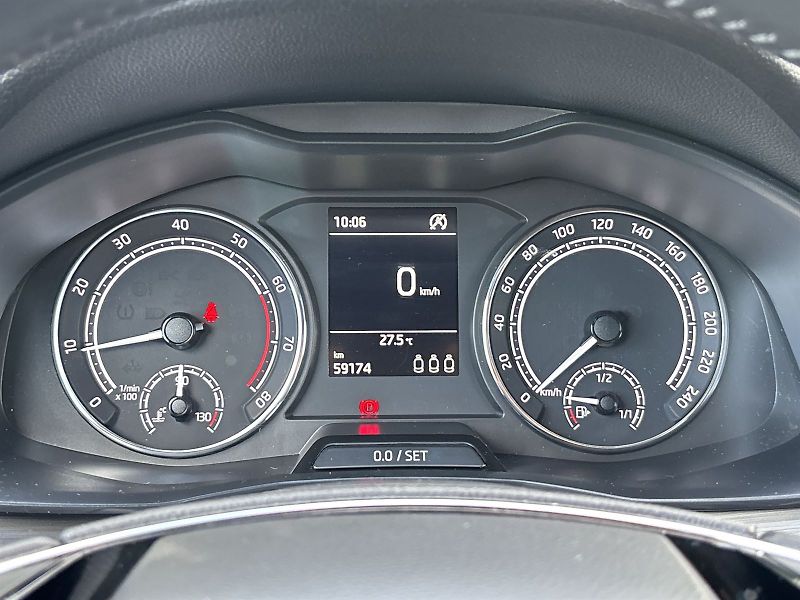 Škoda Kamiq (2023) 1.5 TSI Scoutline - fotka 11 z 30