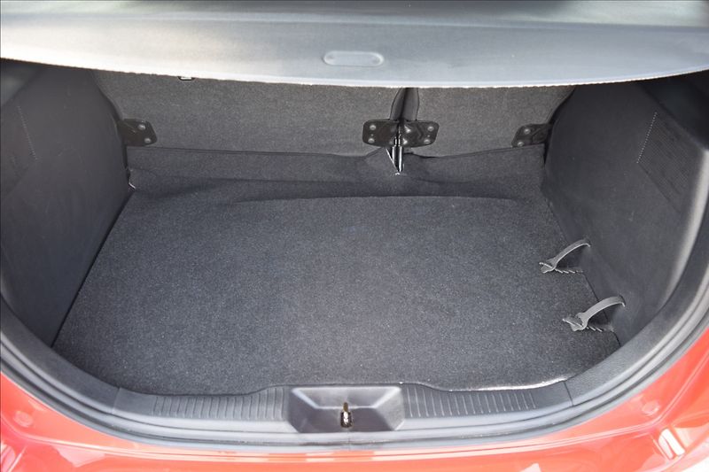 Mazda 2 1,2 I 55KW NÍZKÉ KM BEZ KOROZE - fotka 26 z 41