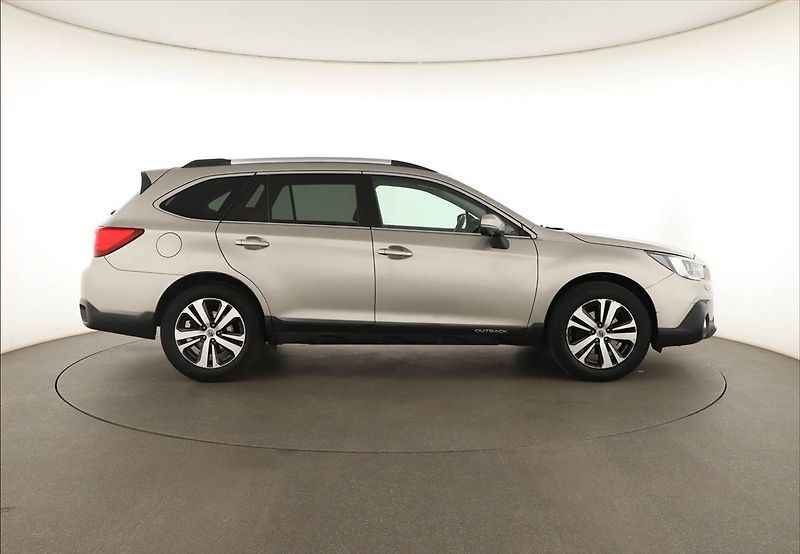 Subaru Outback (2018) 2.5 i - fotka 6 z 19