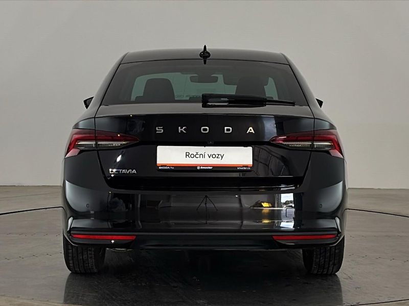 Škoda Octavia Selection - fotka 17 z 29