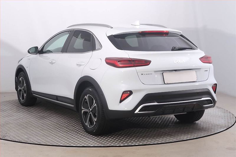 Kia XCeed (2025) Plug-in-Hybrid, DPH, Navigace - fotka 4 z 25