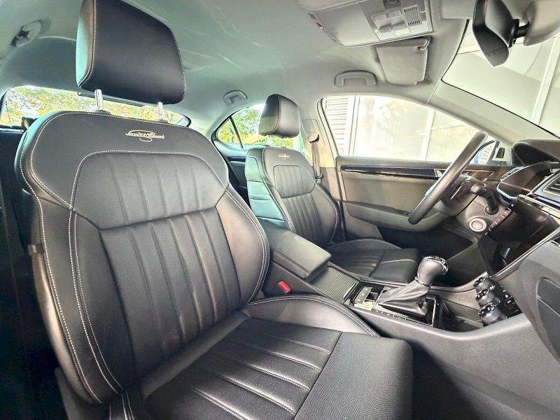 Škoda Superb (2021) Laurin & Klement 2.0 TDI / 147 - fotka 30 z 31