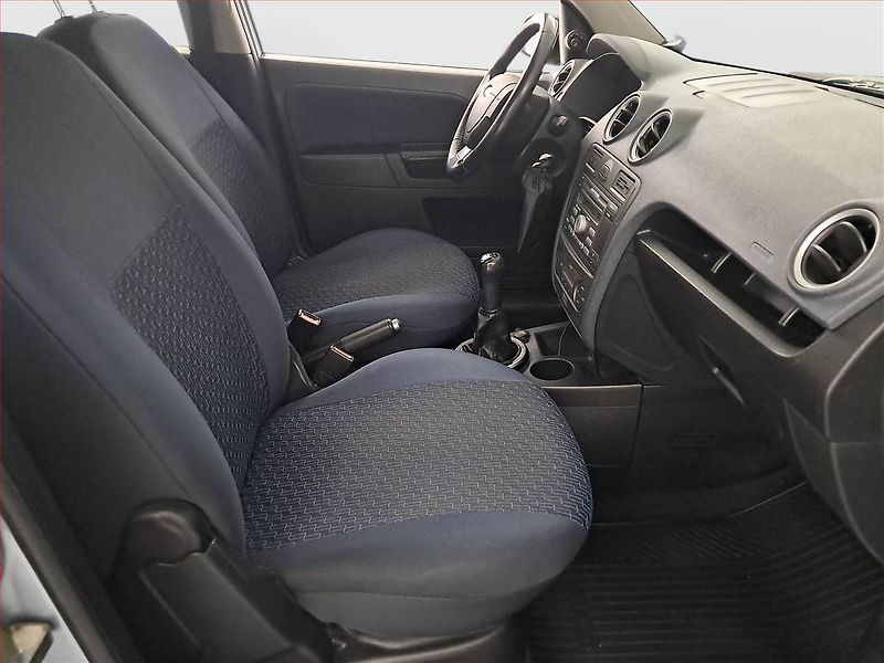 Ford Fusion (2007) 1.4, nová STK, plně pojízdný - fotka 9 z 15