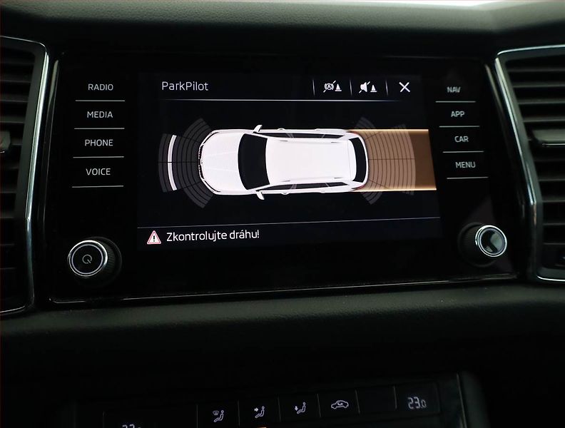 Škoda Kodiaq (2017) Ambition 1.4 TSI, Serv.kniha - fotka 13 z 17