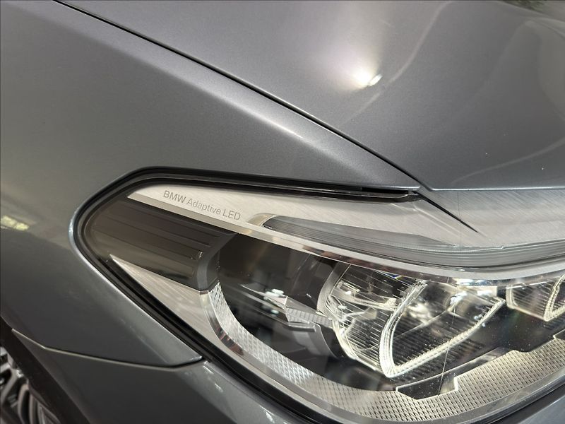 BMW Řada 5 3,0   540i LUXURY M-PAKET HARM - fotka 39 z 40
