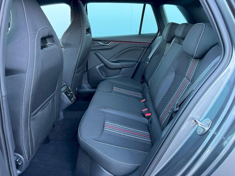 Škoda Kamiq (2025) 1.0 TSI 85kW DSG Monte Carlo - fotka 24 z 35