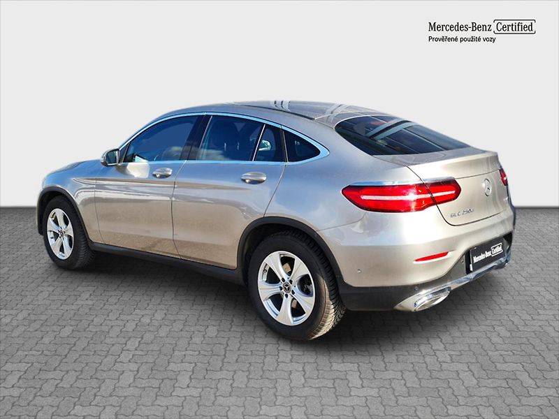 Mercedes-Benz GLC 250 d 4MATIC kupé - fotka 3 z 21