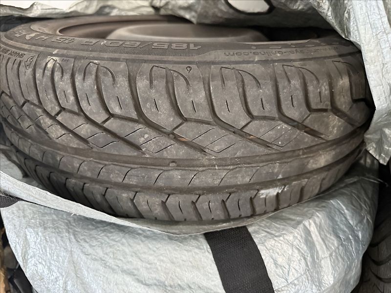 Renault Clio 1,6 16V klima,nová STK,2x kola - fotka 22 z 22