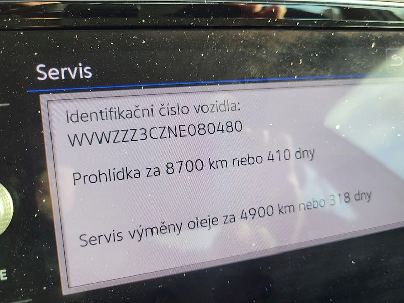 Volkswagen Passat SEDAN 2.0 TDi ELEGANCE *ČR - fotka 46 z 48