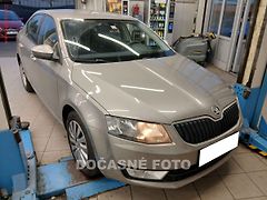 Škoda Octavia (2017) 1.4 TSI, ČR, DSG, park.asist - fotografie inzerátu