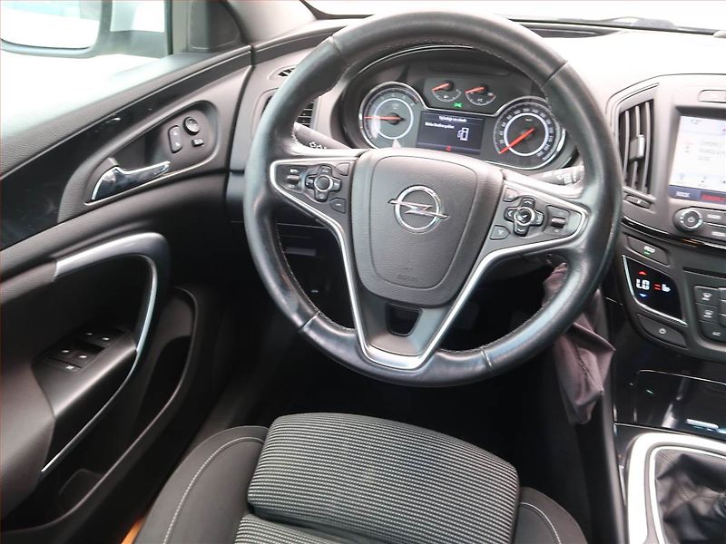 Opel Insignia (2016) 2.0 CDTI, Serv.kniha - fotka 7 z 16