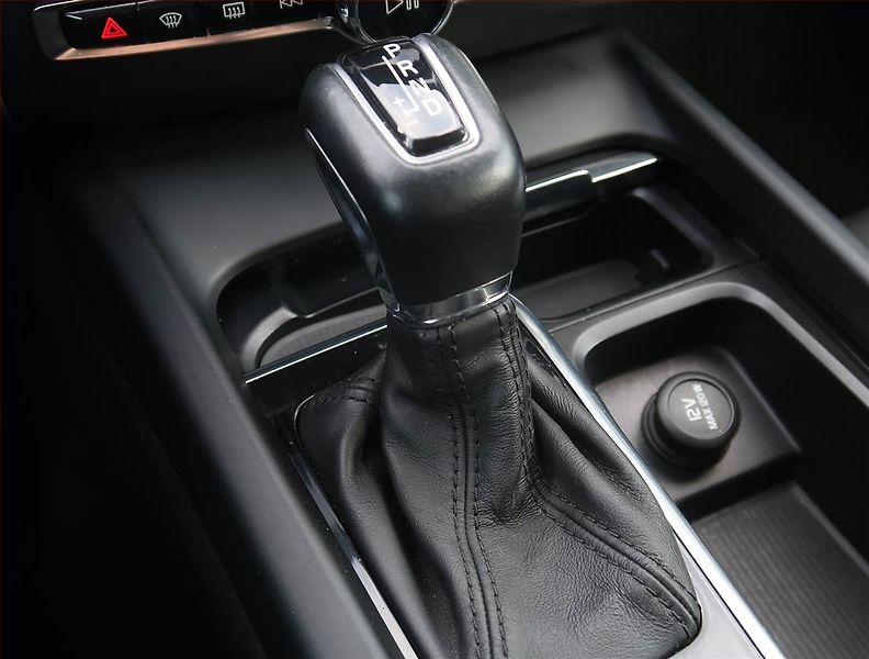Volvo XC60 (2018) Momentum D4 AWD, 4X4,Automat - fotka 13 z 23