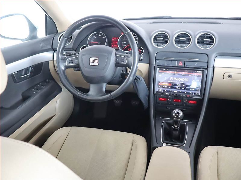 Seat Exeo (2011) 2.0 TDI, nová STK - fotka 7 z 16