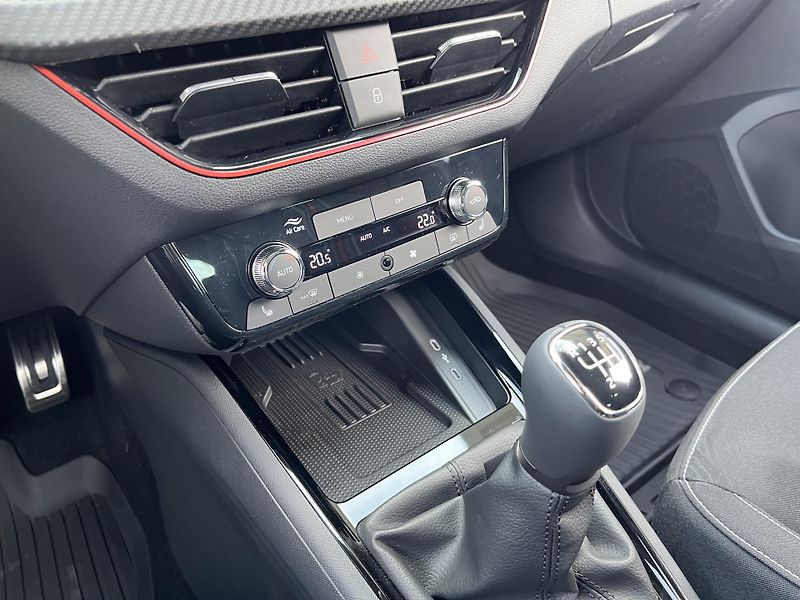 Škoda Kamiq MONTE CARLO 1.0TSI 85kW - fotka 18 z 22