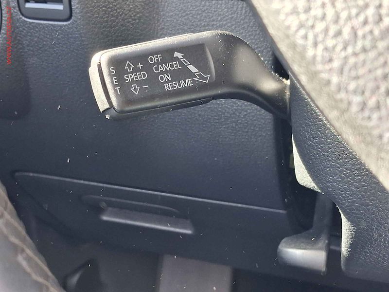 Volkswagen Tiguan (2015) 2.0 TDi 4x4, Sport&Style - fotka 14 z 19