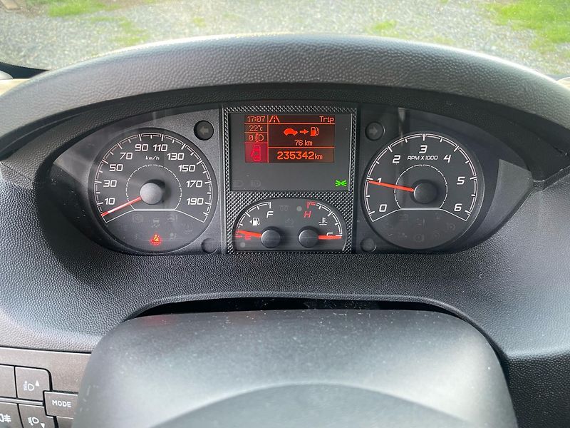 Peugeot Boxer 2.2HDi L2H2 1.MAJITEL ČR DPH  - fotka 11 z 20
