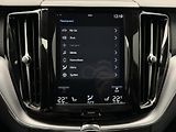 Volvo XC60 B4 AWD MOMENTUM PRO AUT CZ - náhled 33