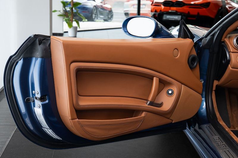 Ferrari California Vyhřívaná sedadla/Keramické Br - fotka 7 z 20