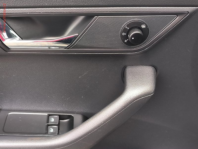 Škoda Fabia (2021) 1.0 TSI, Ambition, TZ, kamera - fotka 19 z 21