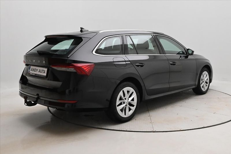 Škoda Octavia 2,0 TDI 110kW DSG Style Záruka - fotka 5 z 33