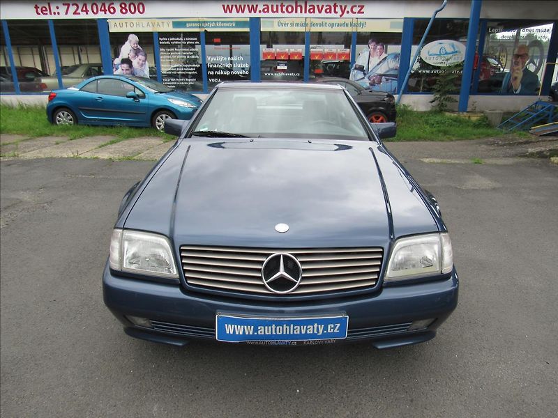 Mercedes-Benz SL 3,2 Hardtop-Cabrio - fotka 19 z 54