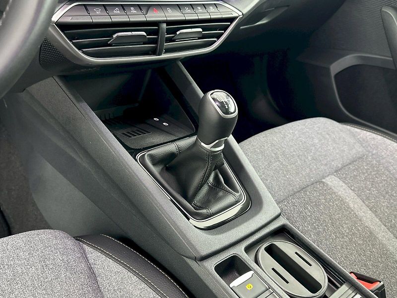Škoda Octavia (2025) Combi 1.5TSI 110kW Top Selecti - fotka 22 z 34