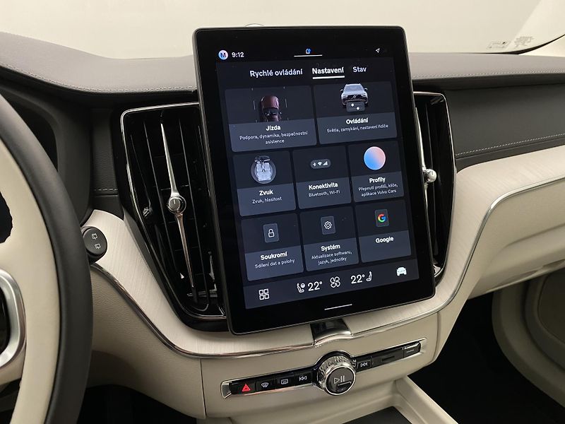 Volvo XC60 T8 AWD RECHARGE DARK ULTRA CZ - fotka 47 z 64