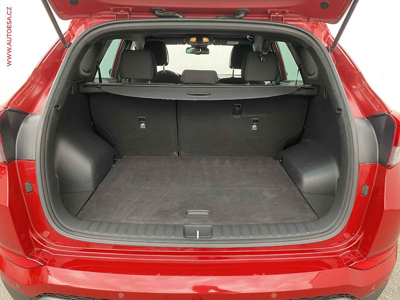 Hyundai Tucson (2018) 2.0 CRDi 4WD, ČR, Go!, AT - fotka 7 z 19