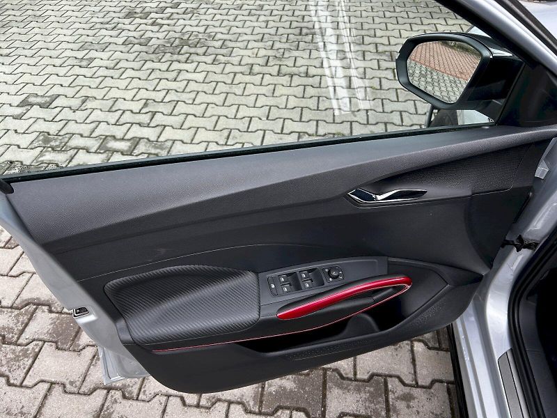 Škoda Fabia (2025) 1.0 TSI 85kW MP6 Monte Carlo - fotka 23 z 35