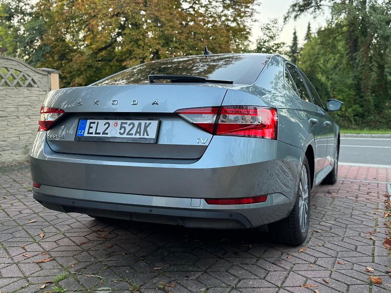 Škoda Superb (2021) 1.4 PHEV 160kW 1.MAJIT. ČR DPH - fotka 15 z 26