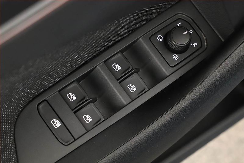 Škoda Kamiq (2021) Style 1.5 TSI - fotka 17 z 20