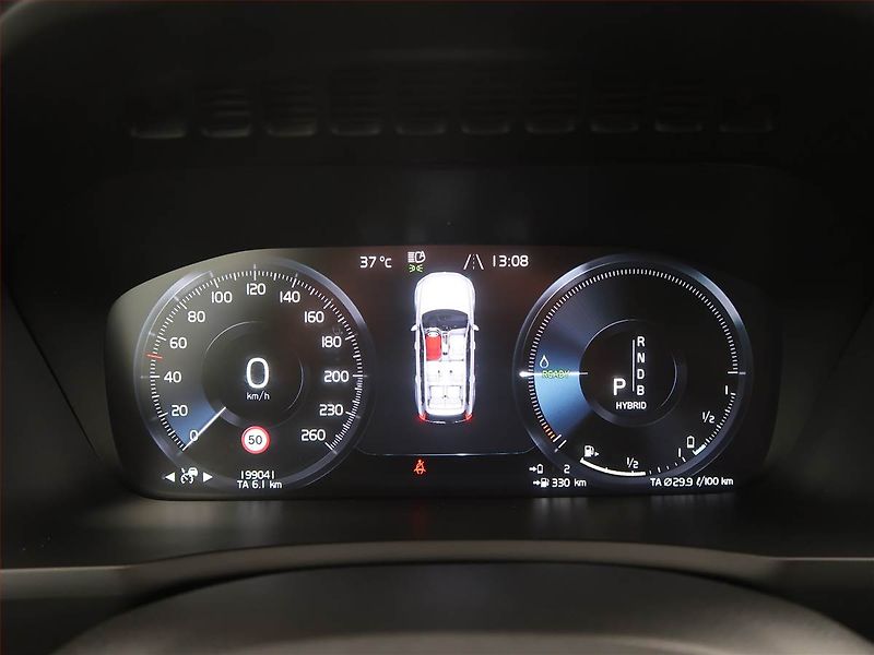 Volvo XC90 (2018) R-Design T8 Twin Engine AWD - fotka 11 z 27