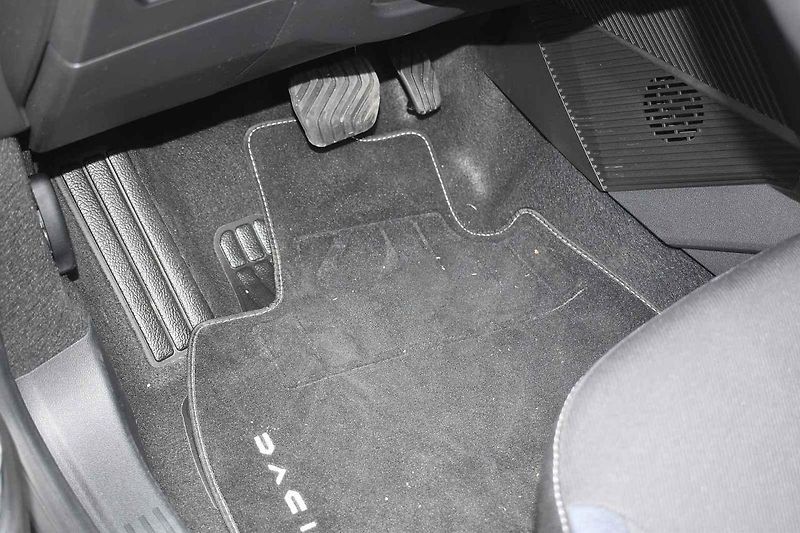 S Dacií Duster jsme vyjeli až na vrchol Ještědu